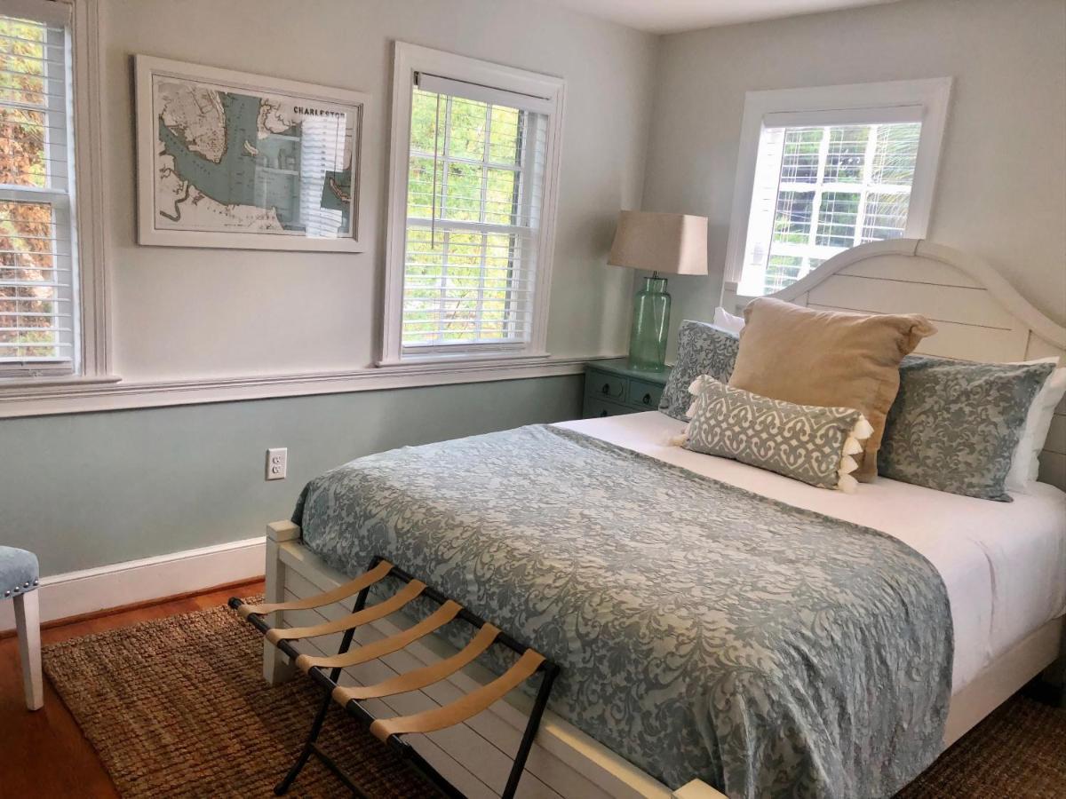 Daybed With Trundle In The Beautiful Ashley Inn 4 Blocks From King St Charleston Bagian luar foto