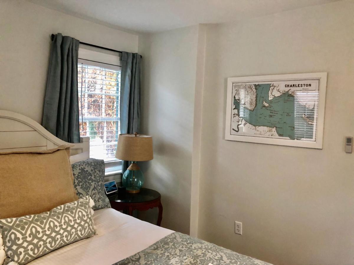 Daybed With Trundle In The Beautiful Ashley Inn 4 Blocks From King St Charleston Bagian luar foto