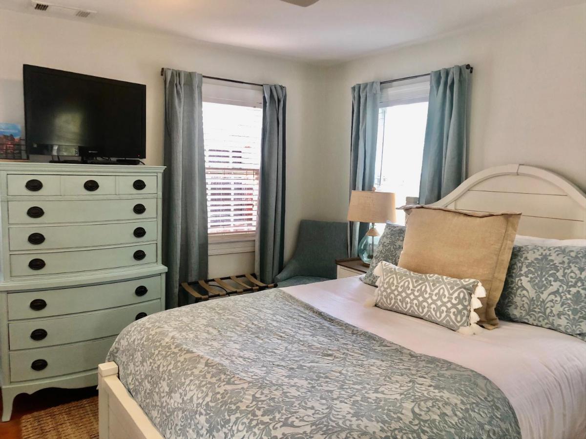 Daybed With Trundle In The Beautiful Ashley Inn 4 Blocks From King St Charleston Bagian luar foto