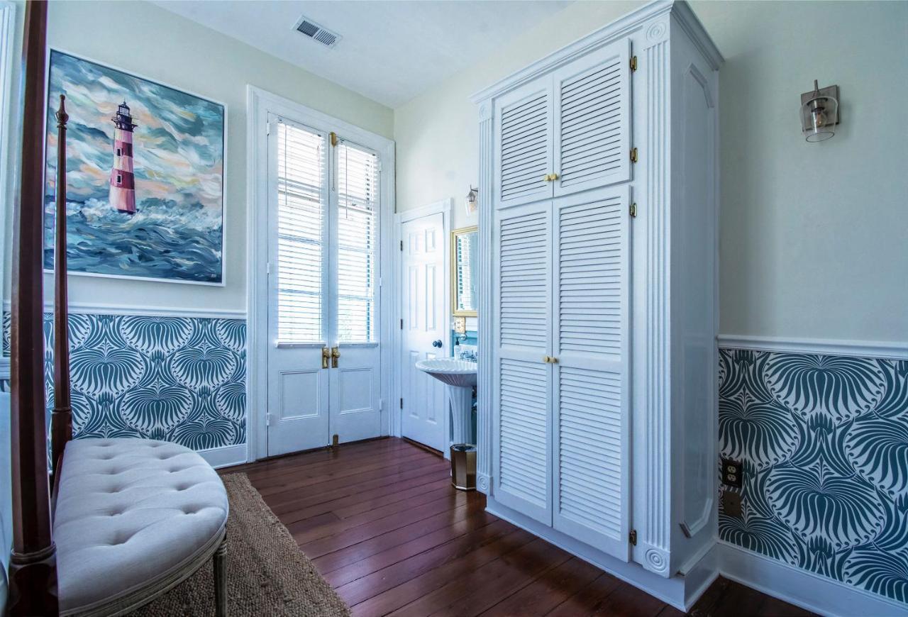 Daybed With Trundle In The Beautiful Ashley Inn 4 Blocks From King St Charleston Bagian luar foto
