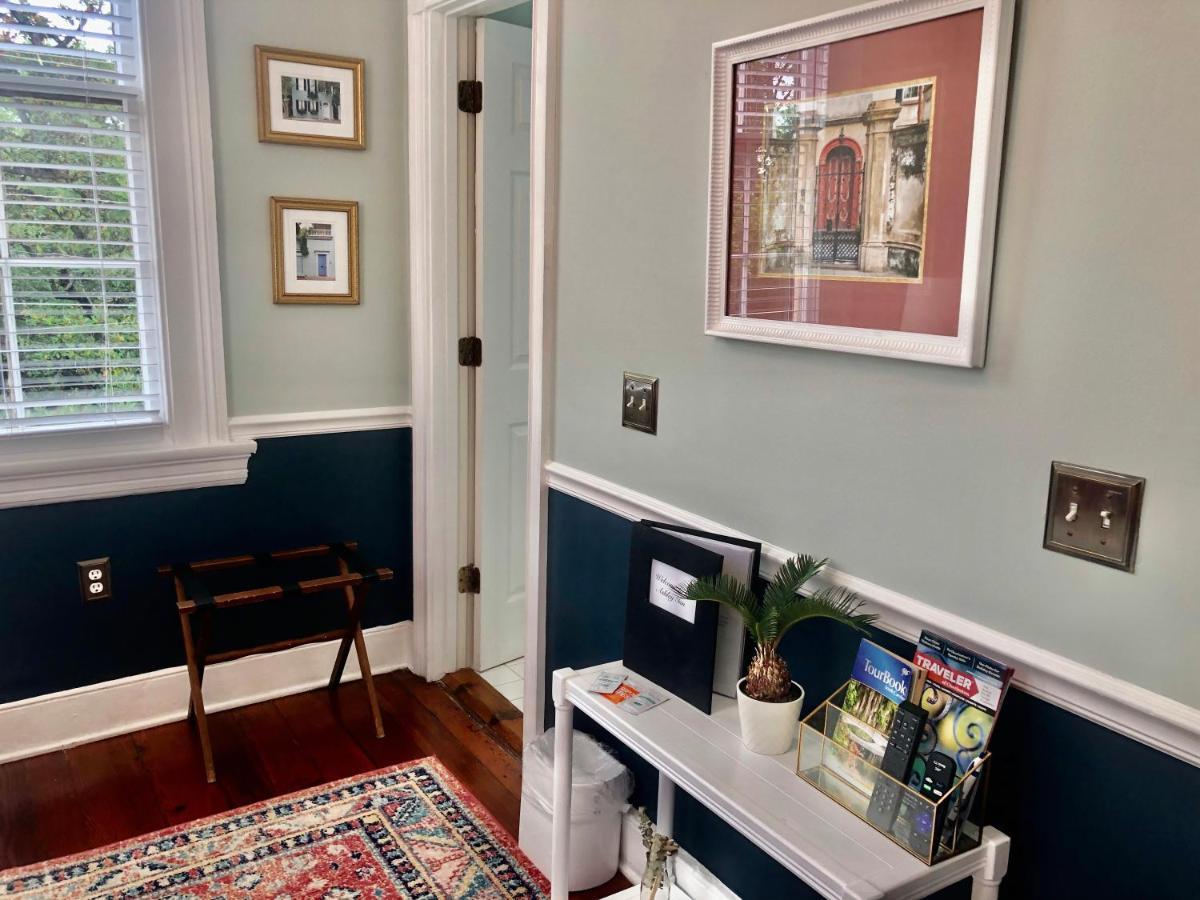 Daybed With Trundle In The Beautiful Ashley Inn 4 Blocks From King St Charleston Bagian luar foto