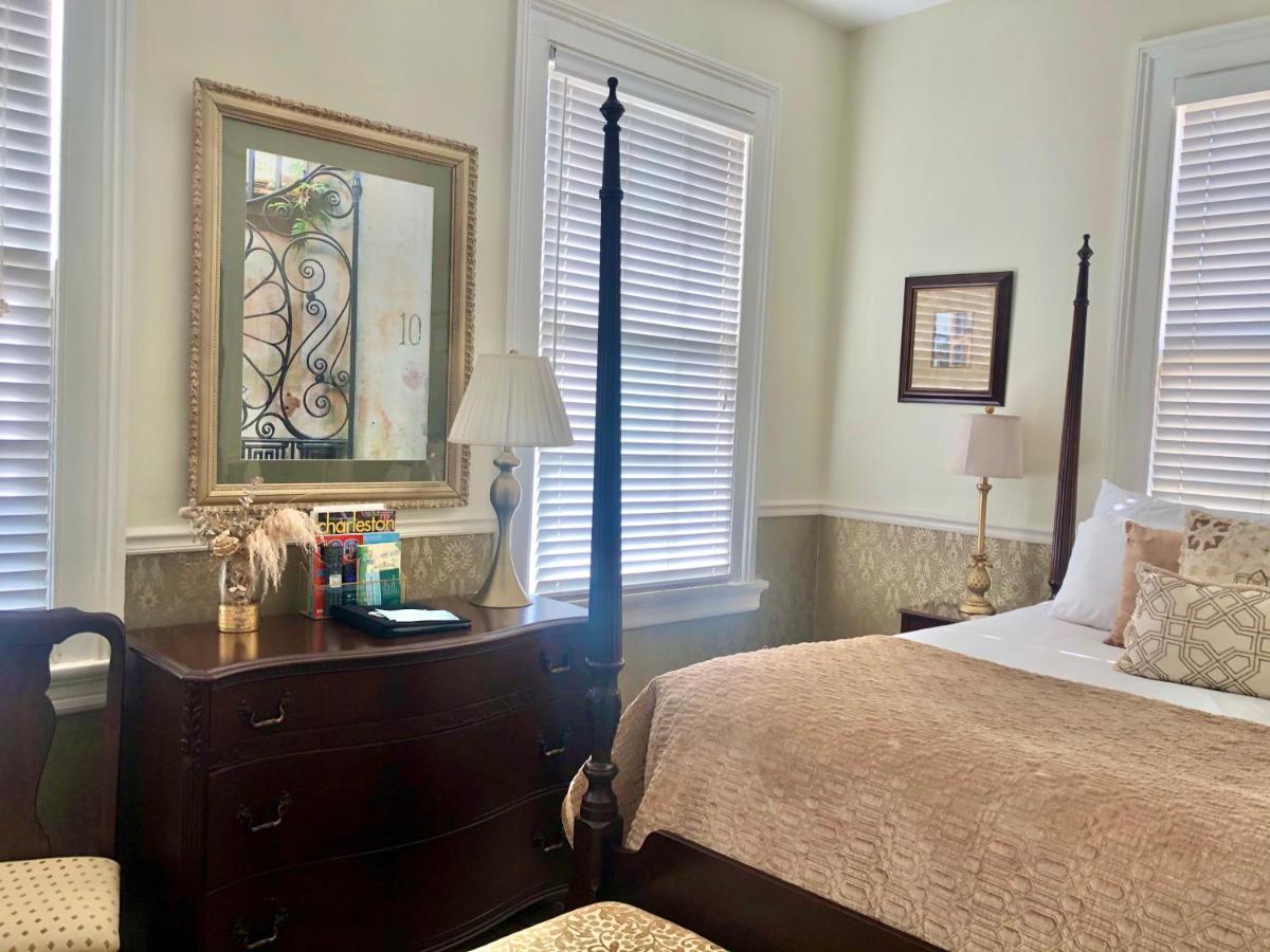 Daybed With Trundle In The Beautiful Ashley Inn 4 Blocks From King St Charleston Bagian luar foto