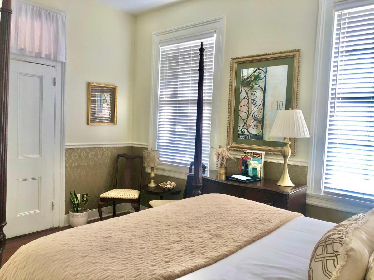 Daybed With Trundle In The Beautiful Ashley Inn 4 Blocks From King St Charleston Bagian luar foto