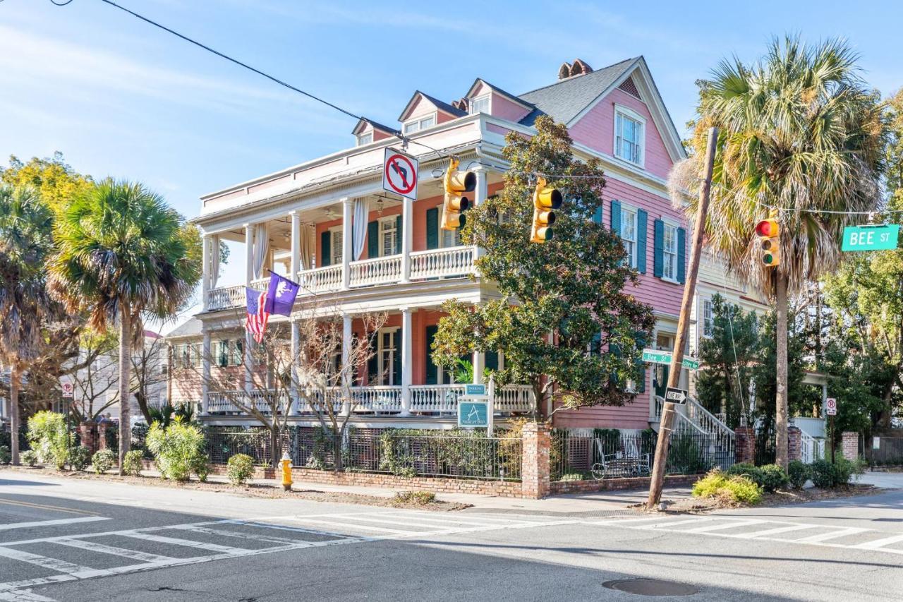 Daybed With Trundle In The Beautiful Ashley Inn 4 Blocks From King St Charleston Bagian luar foto