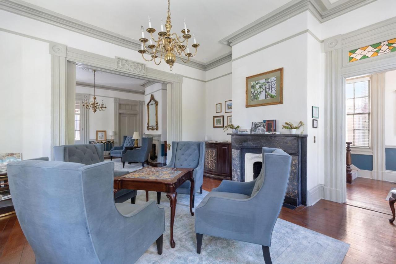Daybed With Trundle In The Beautiful Ashley Inn 4 Blocks From King St Charleston Bagian luar foto