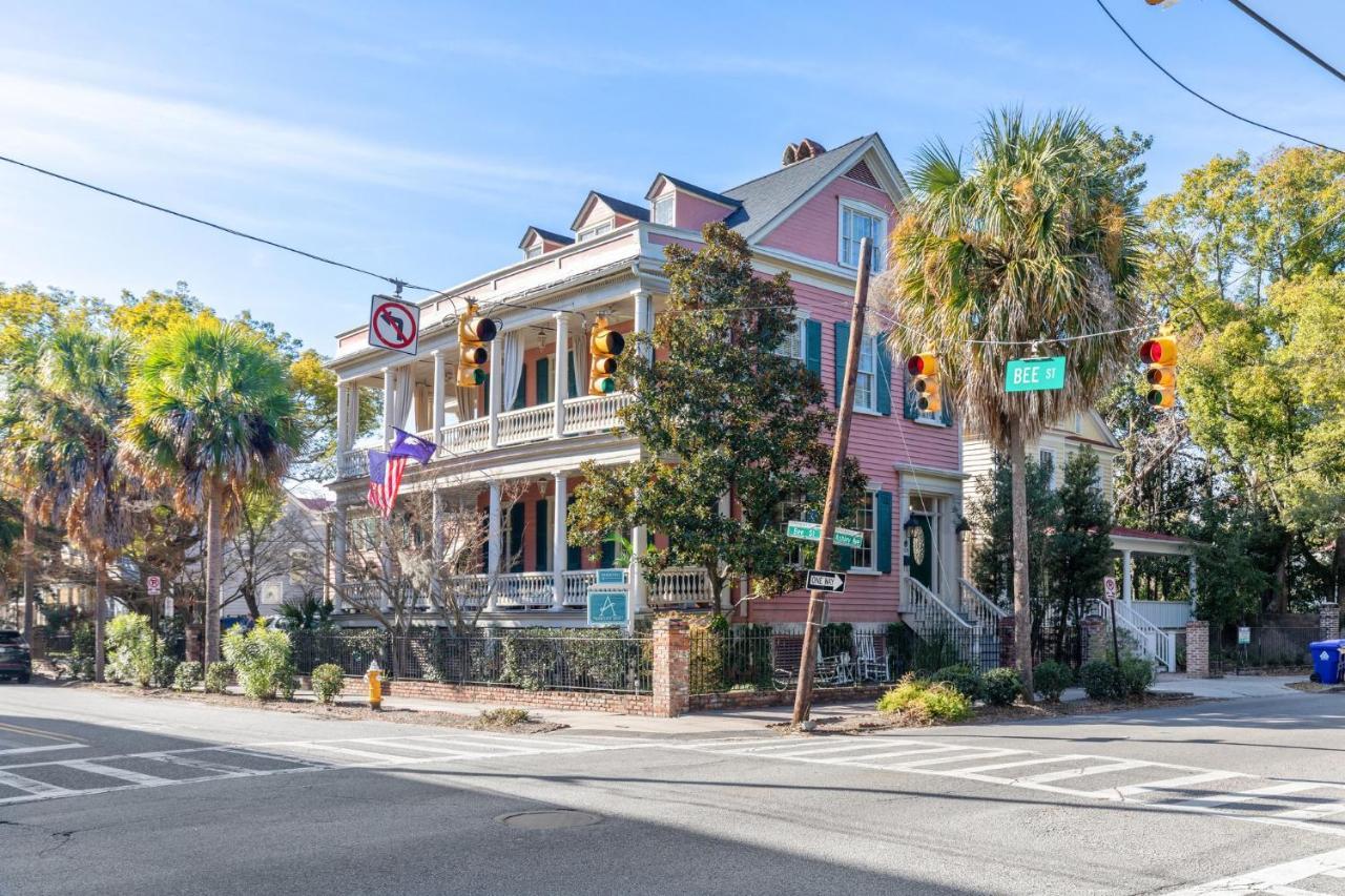 Daybed With Trundle In The Beautiful Ashley Inn 4 Blocks From King St Charleston Bagian luar foto