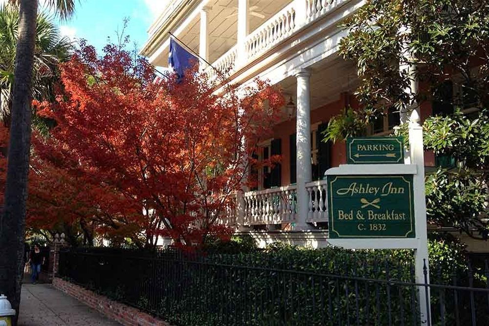 Daybed With Trundle In The Beautiful Ashley Inn 4 Blocks From King St Charleston Bagian luar foto