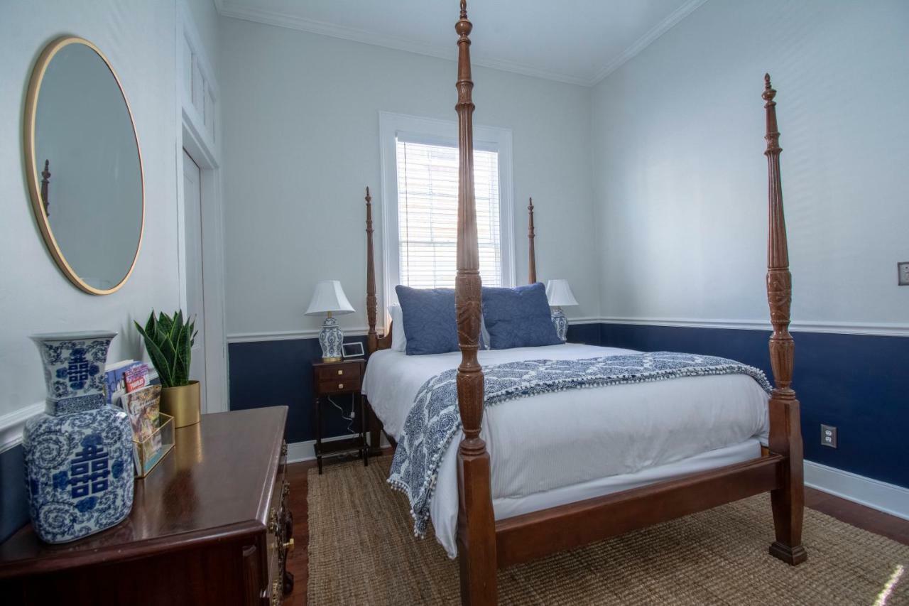 Daybed With Trundle In The Beautiful Ashley Inn 4 Blocks From King St Charleston Bagian luar foto