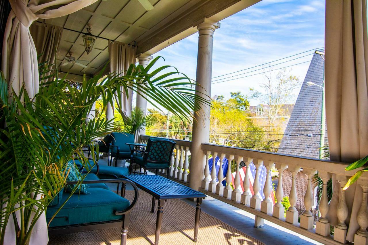Daybed With Trundle In The Beautiful Ashley Inn 4 Blocks From King St Charleston Bagian luar foto